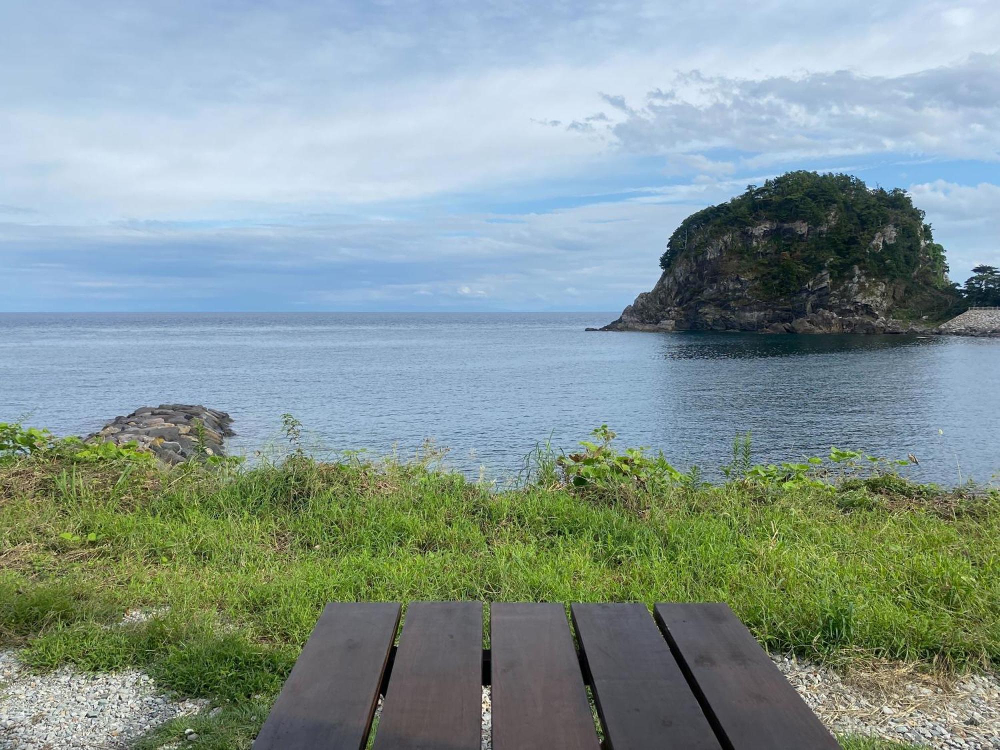 Отель Retreat佐渡風島 グランピング- Self Check-In Only Sado Экстерьер фото